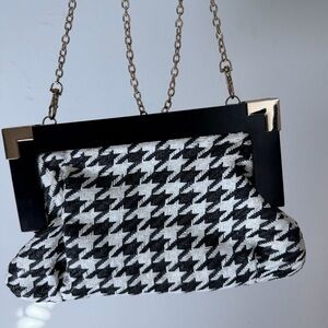 HD by M Black & White Houndstooth Clutch | Gold Chain Evening Bag